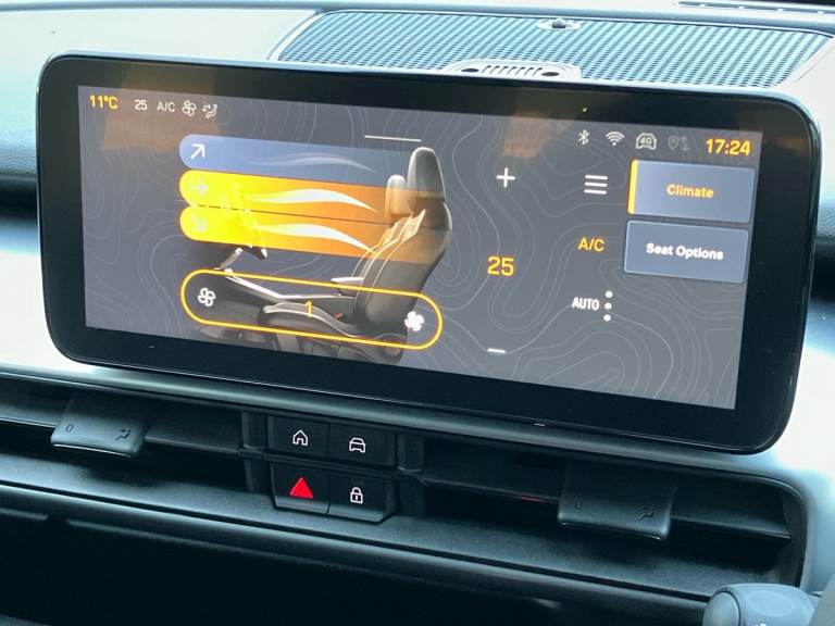 2025 Jeep Avenger 1.2 e-Hybrid Summit 5dr DCT Hatchback PETROL Automatic