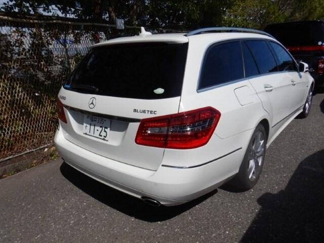 2011 Mercedes-Benz E-Class E350 3.0 BLUE EFFICIENCY DIESEL AUTO ESTATE * ONLY 24000 MILES * TOP G...