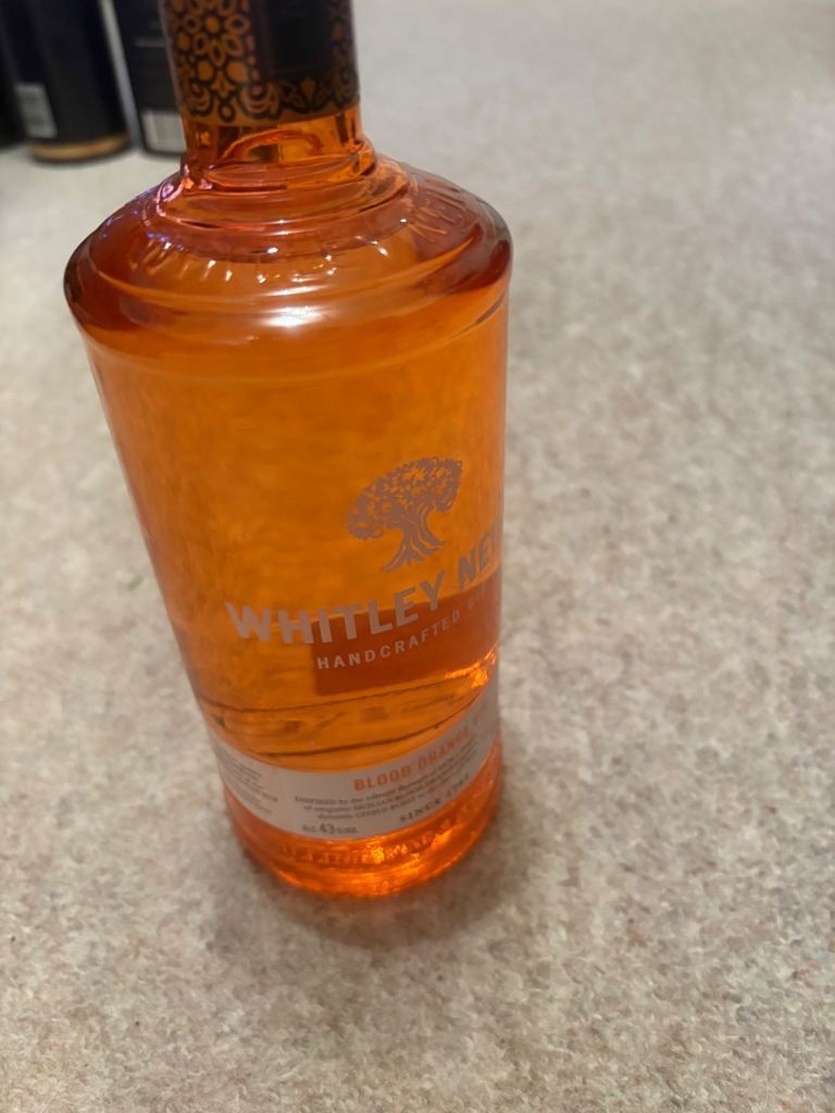 Bundle cost £44 sell £30 if picked up Tom 