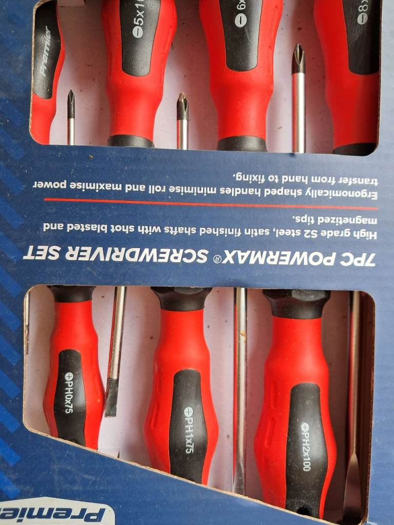 Screw drivers 