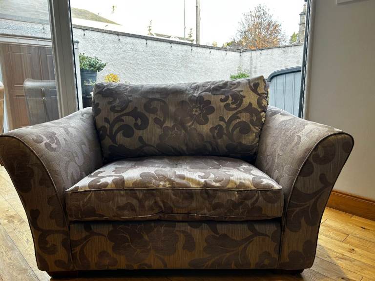 2 Seater Sofa 'Love Seat'