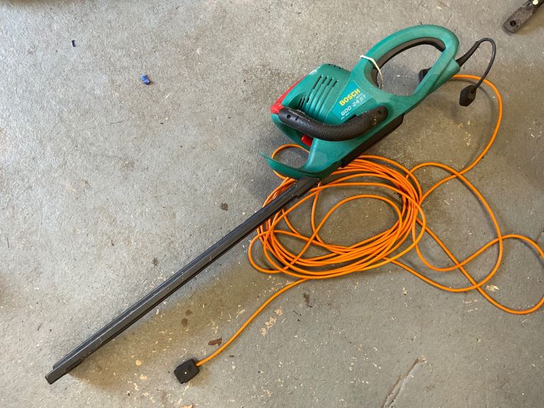 Bosch AS400-24 electric hedge cutters (7m cord)