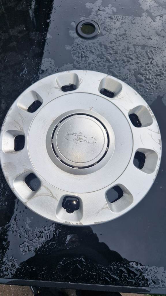 Flat 500 wheel trim.