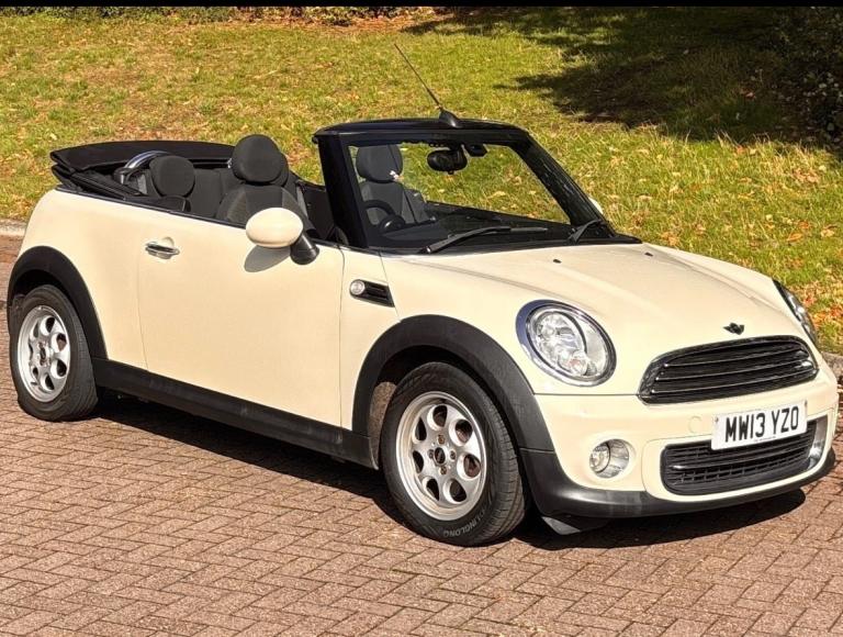 2013 MINI Convertible 1.6 Cooper 2dr Long MOT Full History CONVERTIBLE Petrol Manual