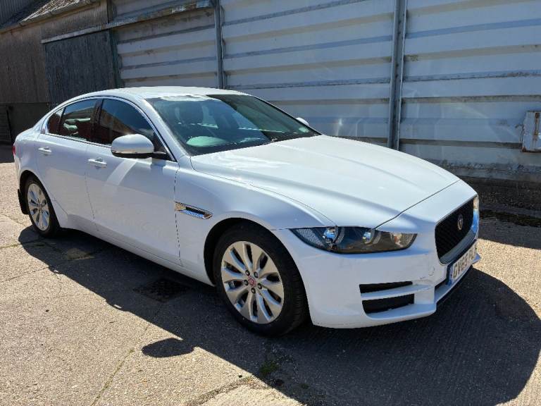 Jaguar XE 2.0 Prestige, 2016, New MOT, £20 Road Tax