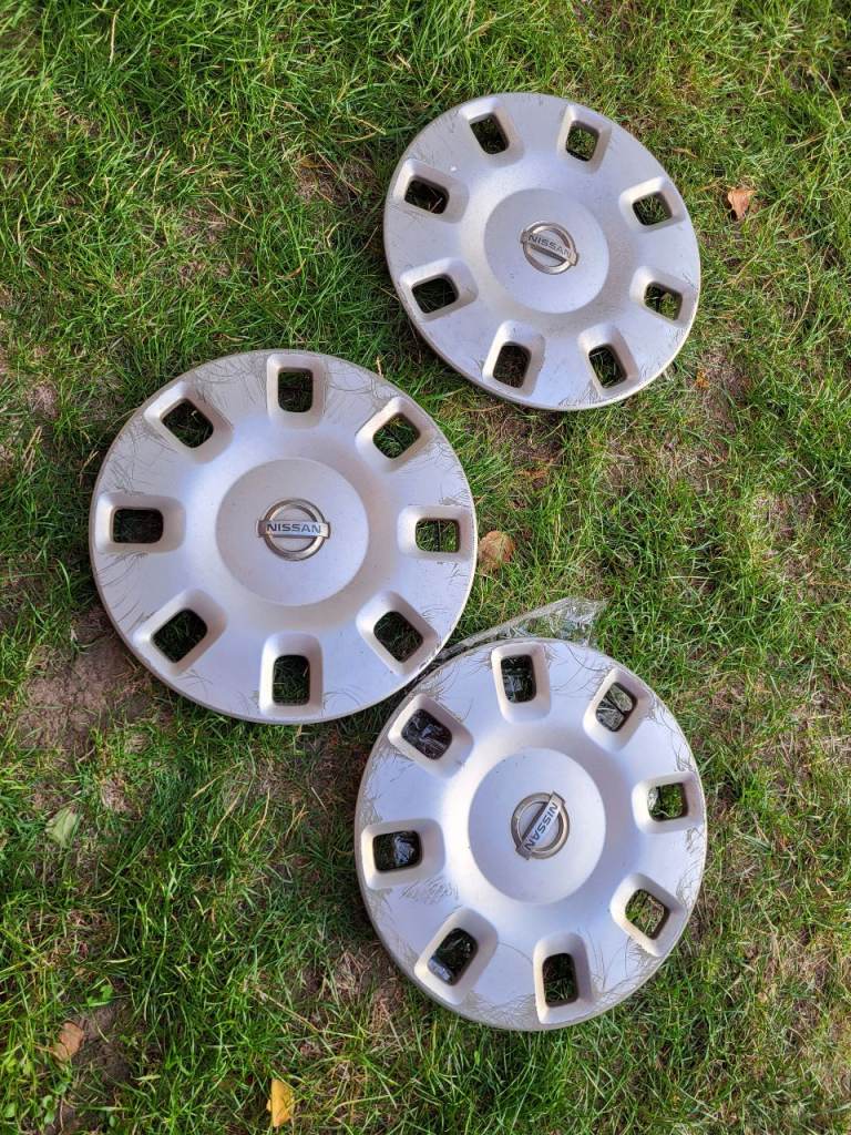 3 x Genuine Nissan Cube wheel trims 14 inch
