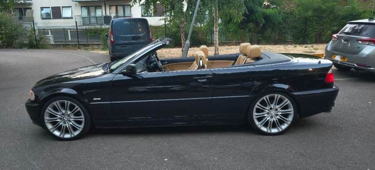 Bmw e46 325i convertible 1 year mot like new