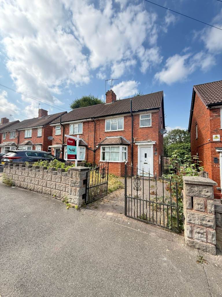 *B.C.H*-3 Bed Semi Detached Home-Beech Rd, WEDNESBURY-Kings Hill Primary School