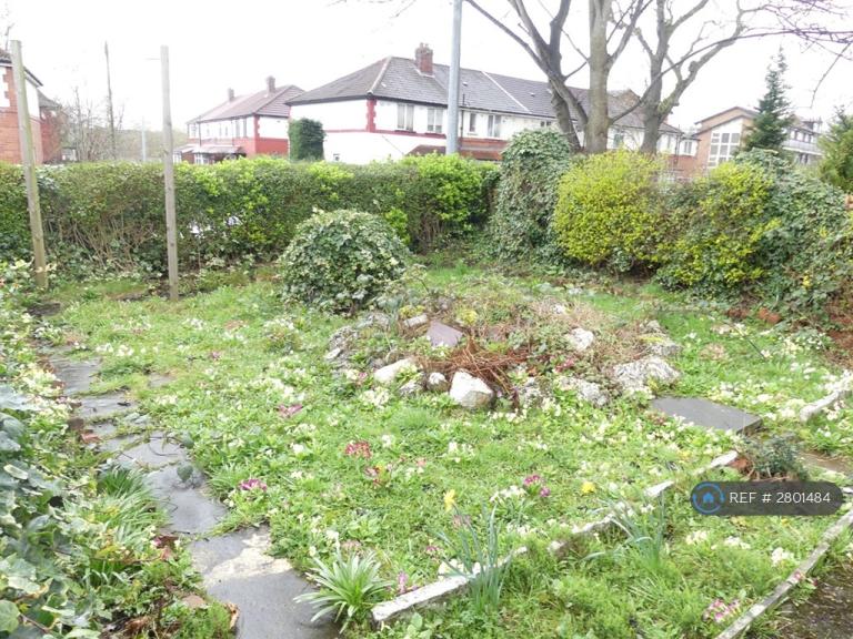 3 bedroom flat in Lower Broughton Road, Salford, M7 (3 bed) (#2801484)