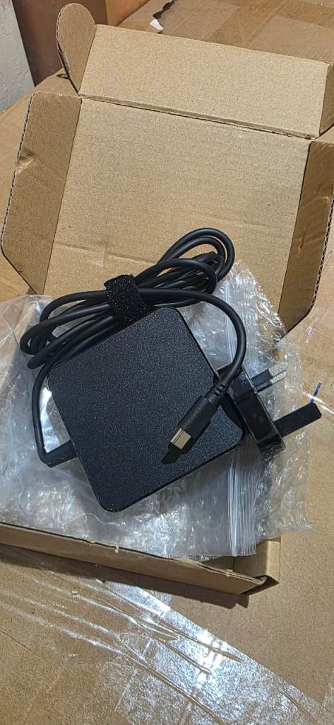 Good quality type C 65w charger for laptops,phones,tablets,Bluetooth etc