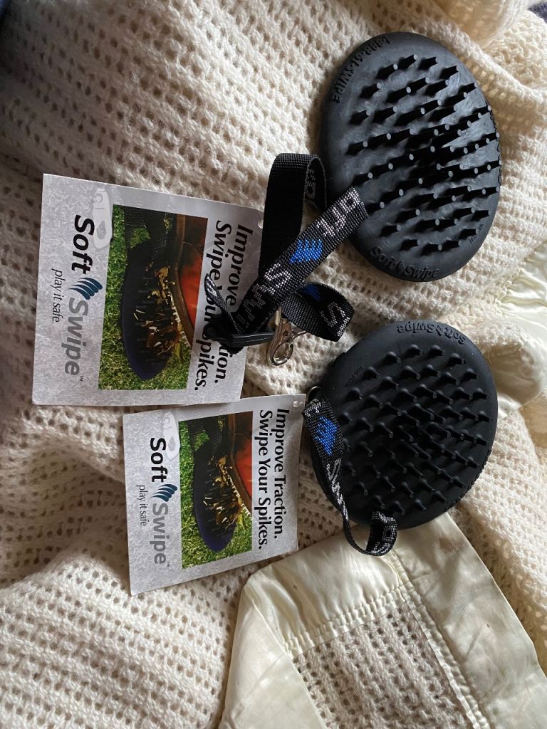 Soft Swipe Golf Shoe Spike Cleaner Remove Grass Dirt From Shoes