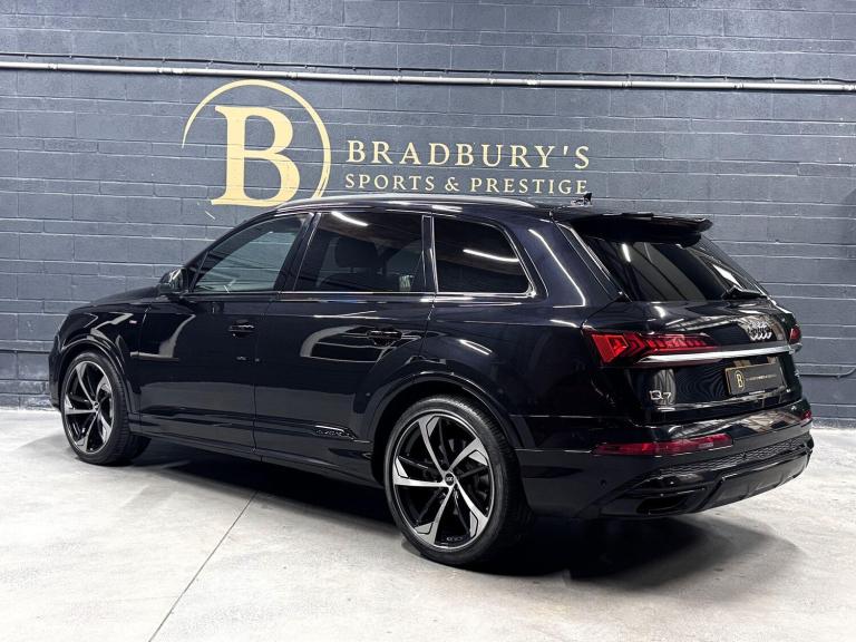 AUDI Q7 3.0 TFSI V6 55 Black Edition 2021