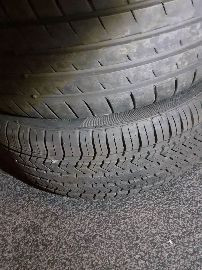 Honda 17 inch alloy wheels  x4 3 with good tyers 1 with out 100 for all 4