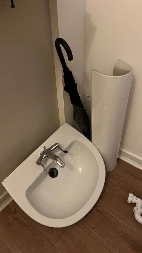 White Basin with Pedestal and Mixer Tap