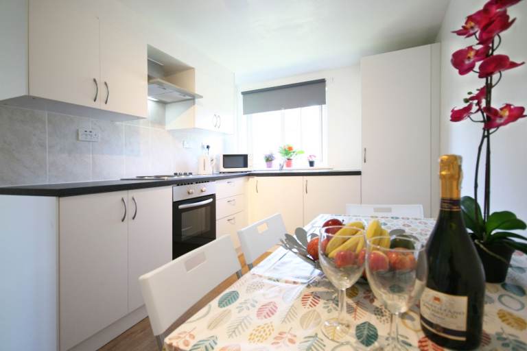 2 bedroom flat to let