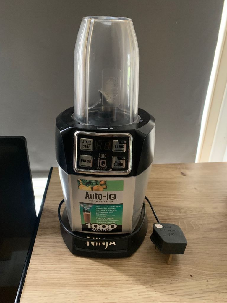 Ninja smoothie / blender 