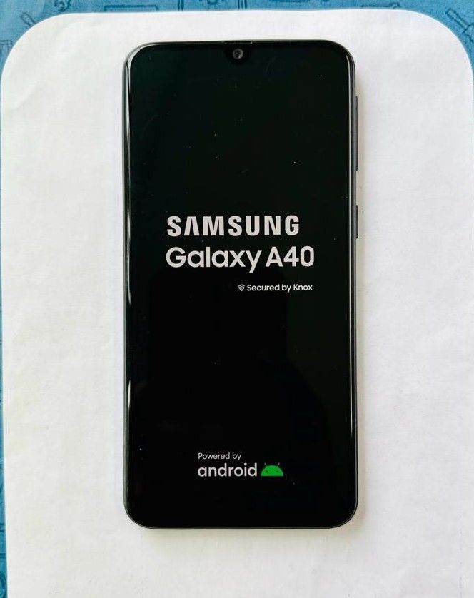 Samsung Galaxy A40 Black 64GB 4GB RAM