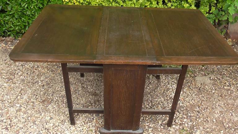 Dining Table Vintage Gate Leaf Oak Solid condition £12 Downend BS16
