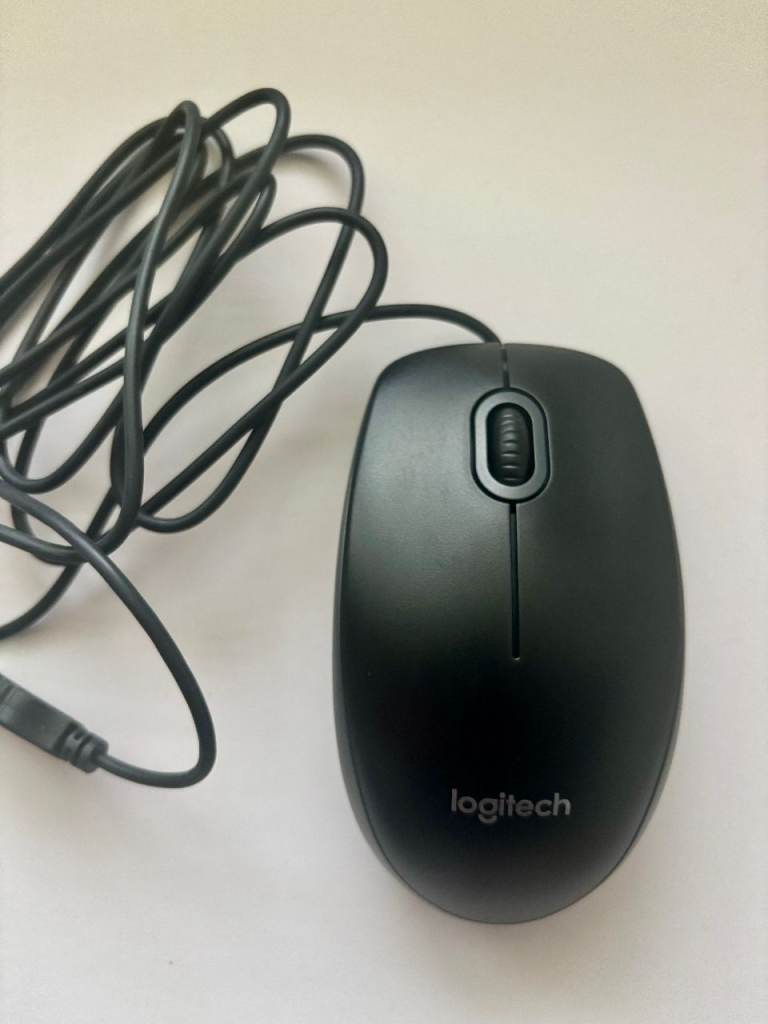Logitech B100 Wired USB Mouse – Full Size Corded Optical Mouse – Boxed