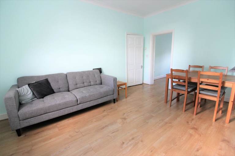 Excellent Condition Spacious prime location 2 Bedrooms Flat very Close to Bow station