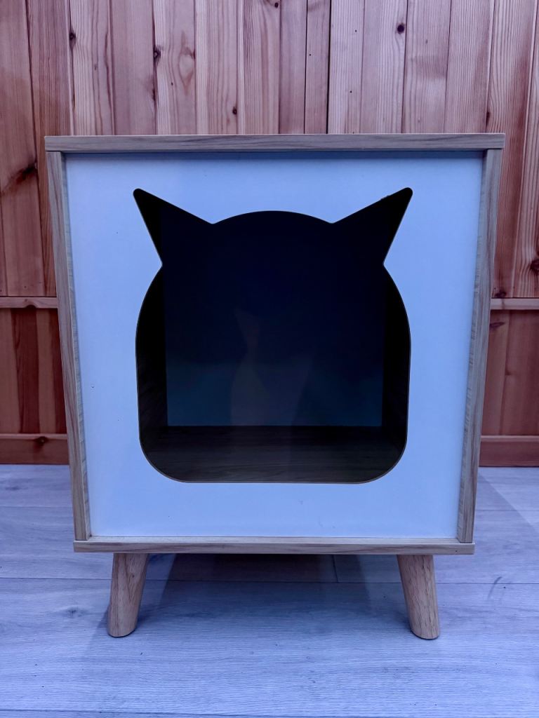 Arquivet Cat House "Cherry" - 40 x 40 x 50 cm with scratching mat on side 