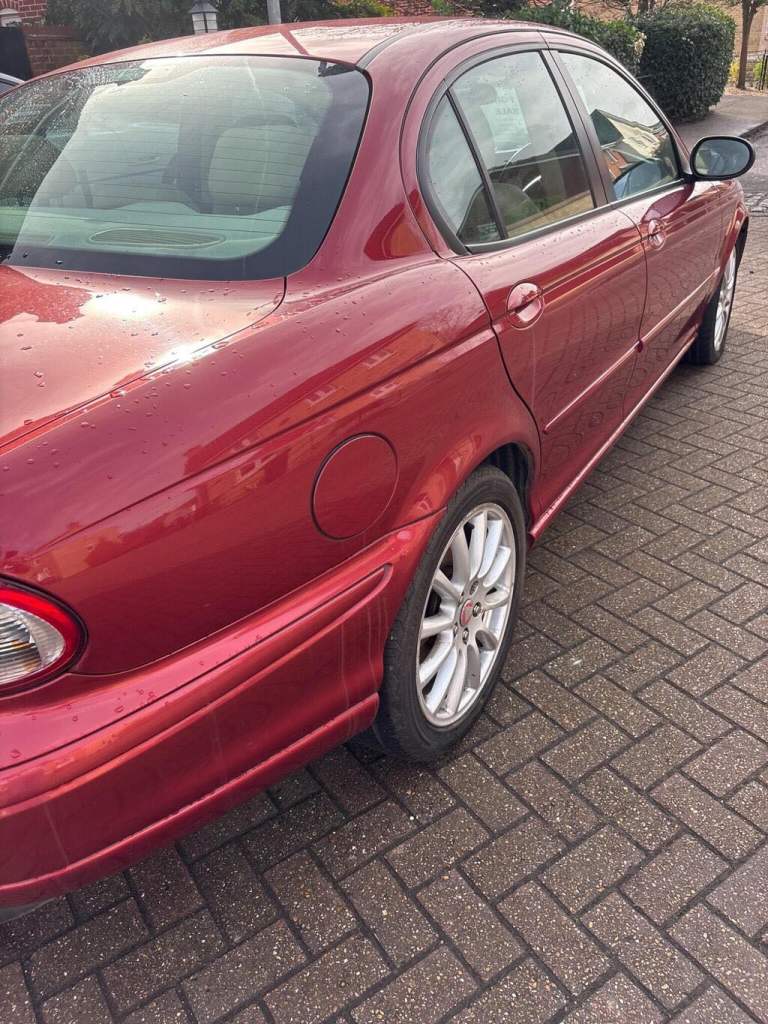 Jaguar type 64000 miles