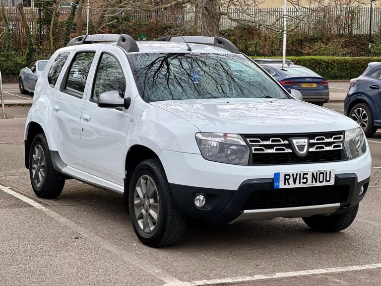 DACIA DUSTER 1.5 Laureate dCi 110 4x2 2015