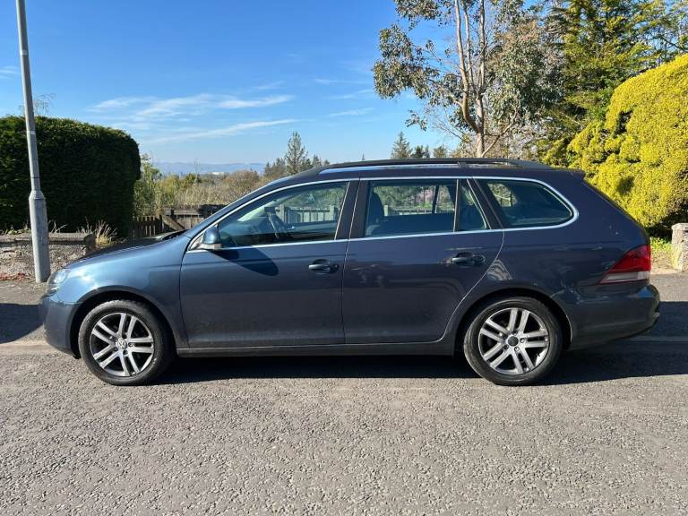 2009 Volkswagen golf 1.6 tdi 105 se estate only 72,000 miles from new,£35 Road Tax