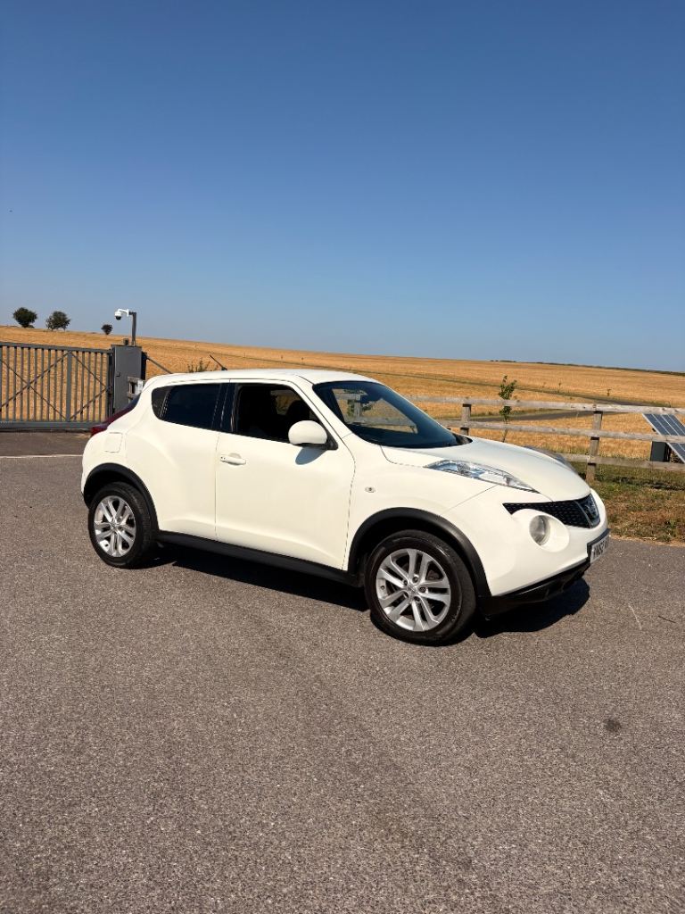 Nissan, JUKE, Hatchback, 2012, Manual, 1461 (cc), 5 doors