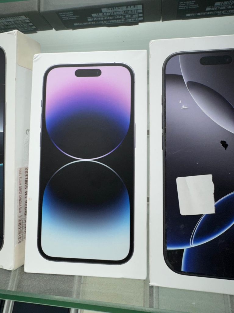 iPhone 14 Pro Max LIKE NEW BOXED