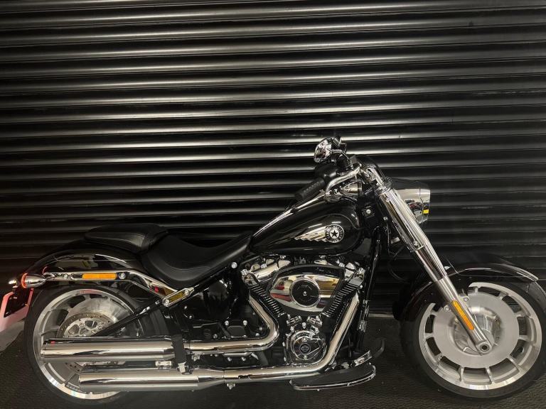 HARLEY-DAVIDSON SOFTAIL FLSTF Fat Boy 117ci New Model 