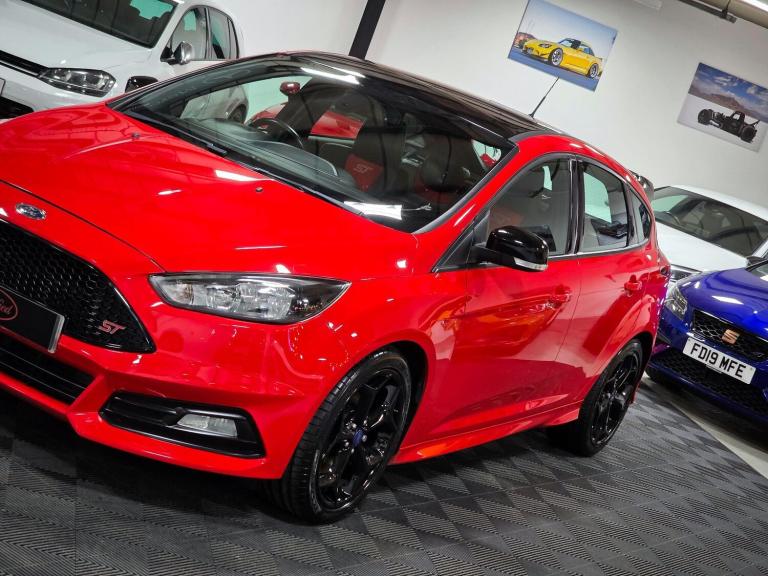 2015 Ford Focus 2.0T EcoBoost ST-3 5dr HATCHBACK PETROL Manual
