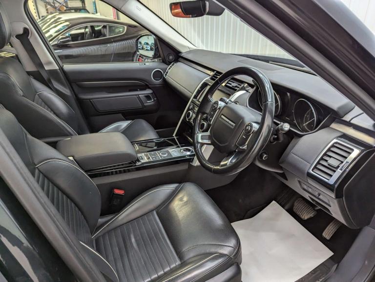 2017 Land Rover Discovery 3.0 Discovery HSE TD6 Auto 4WD 5dr SUV Diesel Automatic