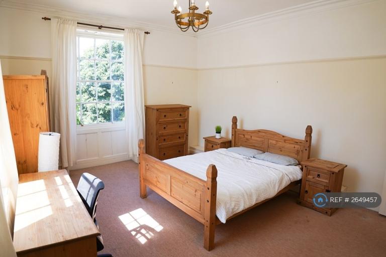 2 bedroom flat in Imperial Hotel, Exeter, EX4 (2 bed) (#2649457)