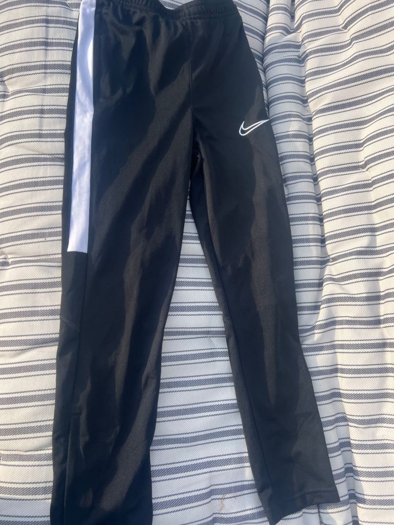 image for kids medium nike trousers never worn