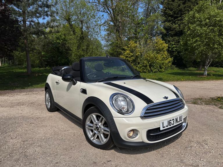 2013 MINI Convertible 1.6 Cooper D 2dr CONVERTIBLE Diesel Manual