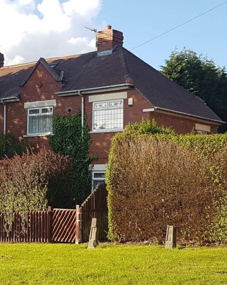 SHORT LET | Double Room | 5 Minutes From Queen Elizabeth Hospital, Gateshead, NE9 | £250pw 