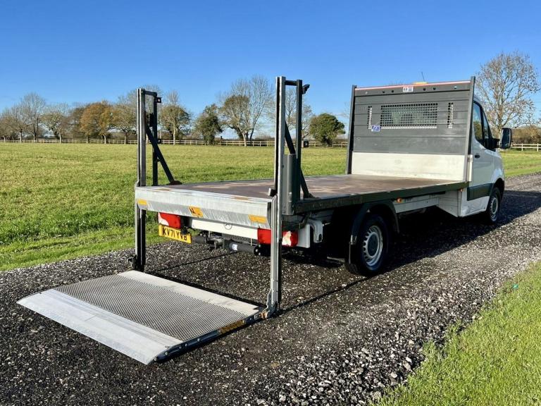 MERCEDES-BENZ SPRINTER 2.0 315 CDI Progressive Dropside Tail lift White Manual