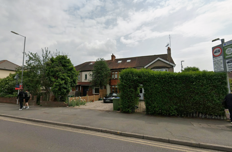BENEFITS ACCEPTED - Studio Flat Available in Surbiton Kingston KT6