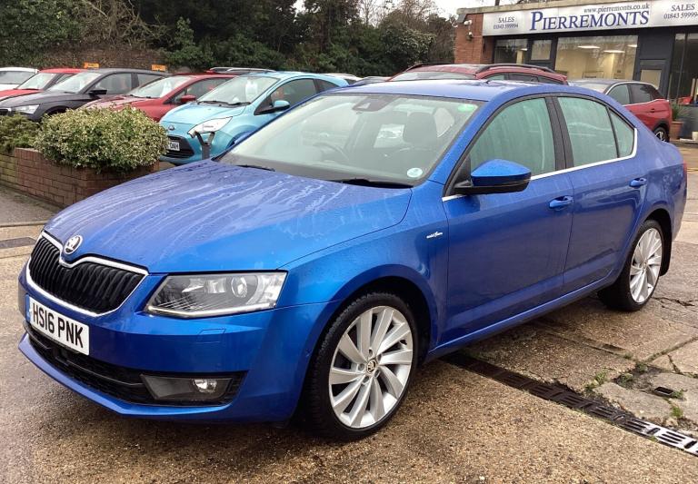 2016 Skoda Octavia 2.0 TDI CR Laurin + Klement 5dr DSG HATCHBACK Diesel Automatic