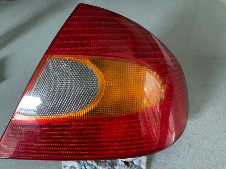 2000 mondo rear lamp