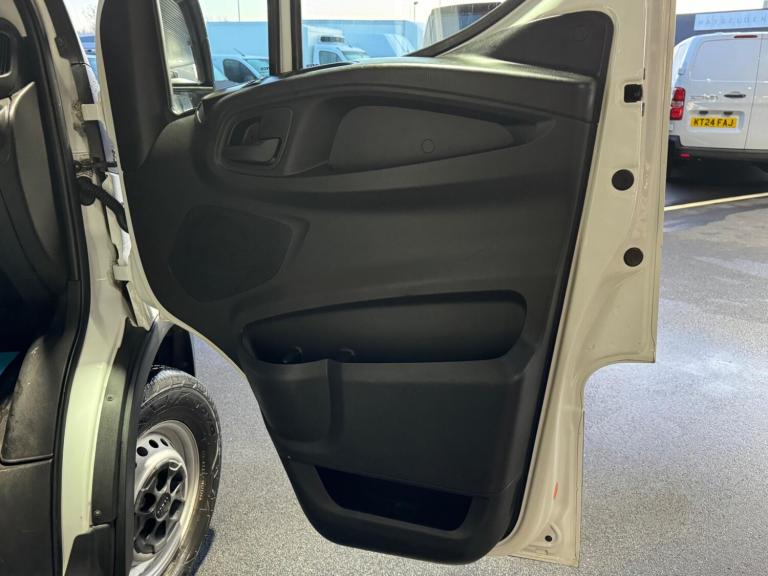 2018 Iveco Daily CHERRY PICKER 2.335S12 3500KG NO VAT! CHASSIS CAB Diesel Manual