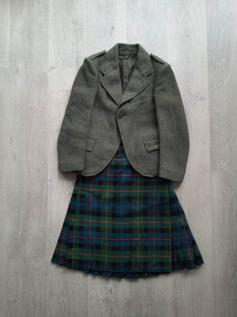 Boys Kilt Outfit - Kilt + Green Tweed Kilt Jacket - Age 7-8 approx