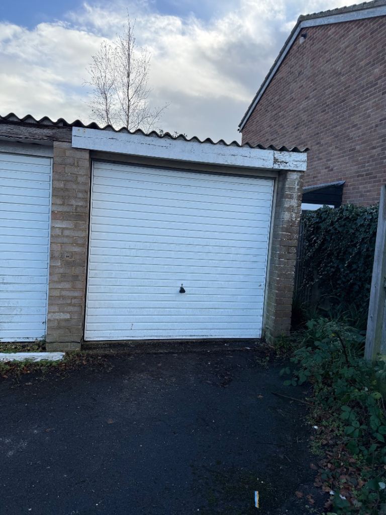 Single Garage Available To Rent Now
