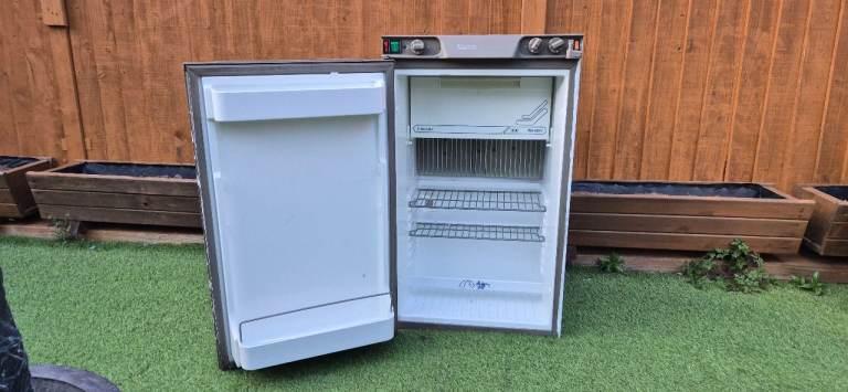 ELECTROLUX RM4271 3way fridge freezer for camper caravan motorhome boat.