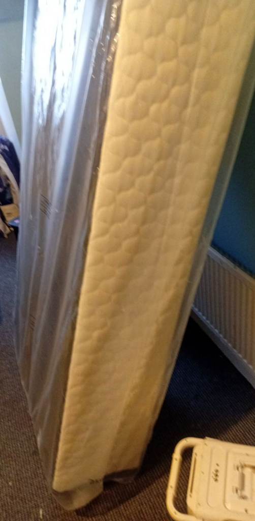 Single bed & mattress