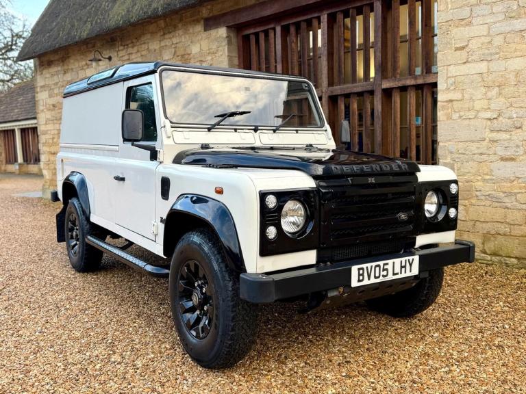 2005 Land Rover Defender County Hard Top Td5 PANEL VAN Diesel Manual