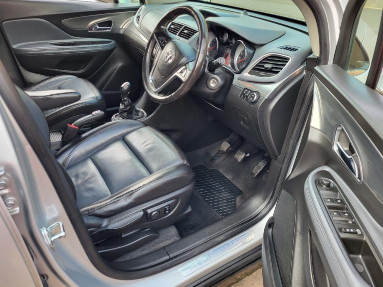 SILVER VAUXHALL MOKKA 1.6 SE LEATHER TRIM PARKING SENSORS CRUISE B/TOOTH 2015