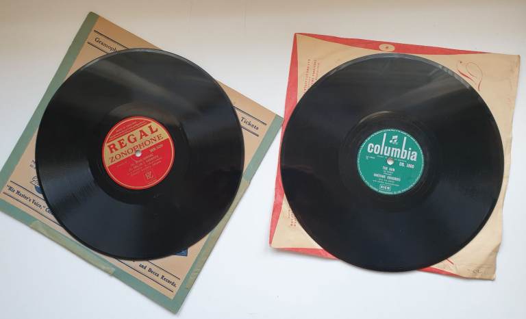 2 x 10 inch 78 rpm Records, Piano and Barrel Organ.
