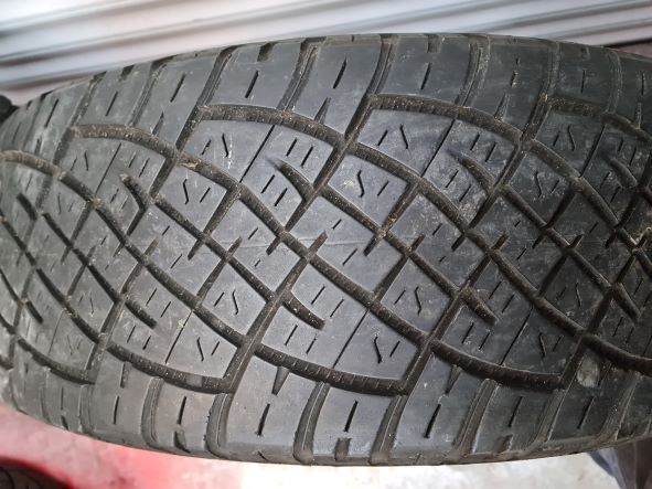 Land Rover wheels  255/60 R18 General Grabber All Terrain with 4 Genuine  Alloy Wheels